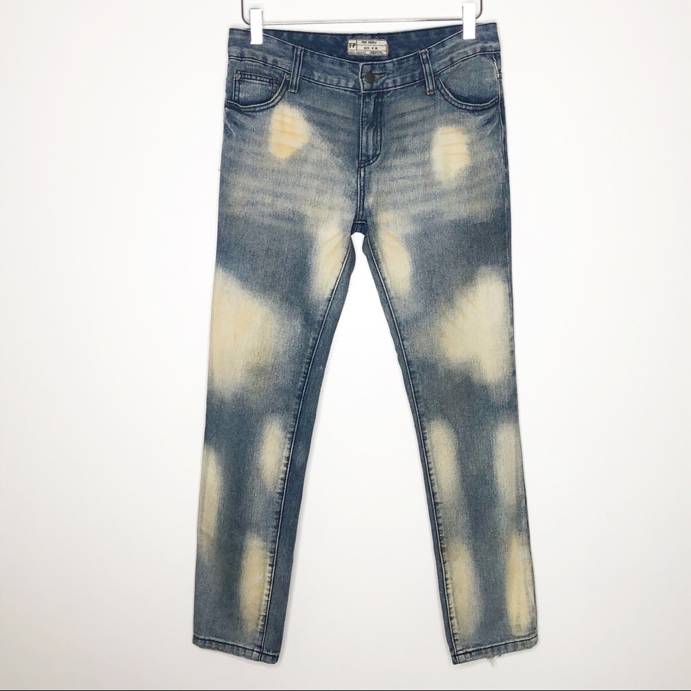 Free People | Bleached Distressed Jeans Size 26